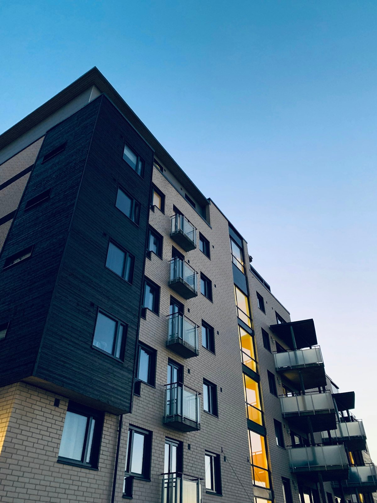 Pacific Heights 32-storey multi-family concrete tower commercial painting project in Vancouver BC
